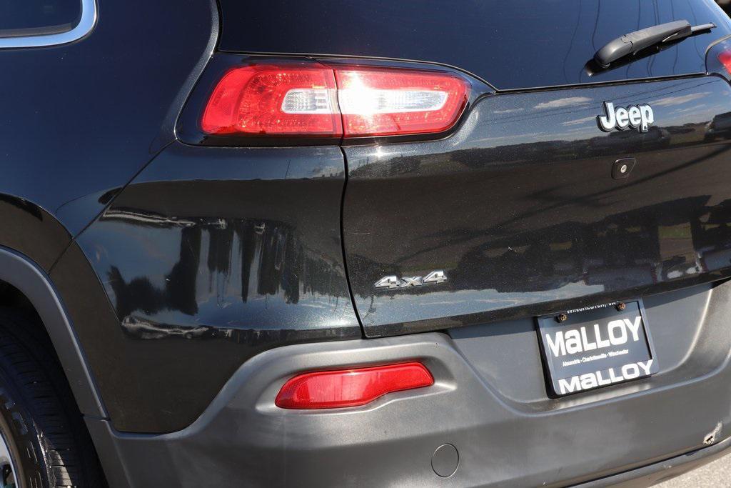 used 2016 Jeep Cherokee car, priced at $9,137