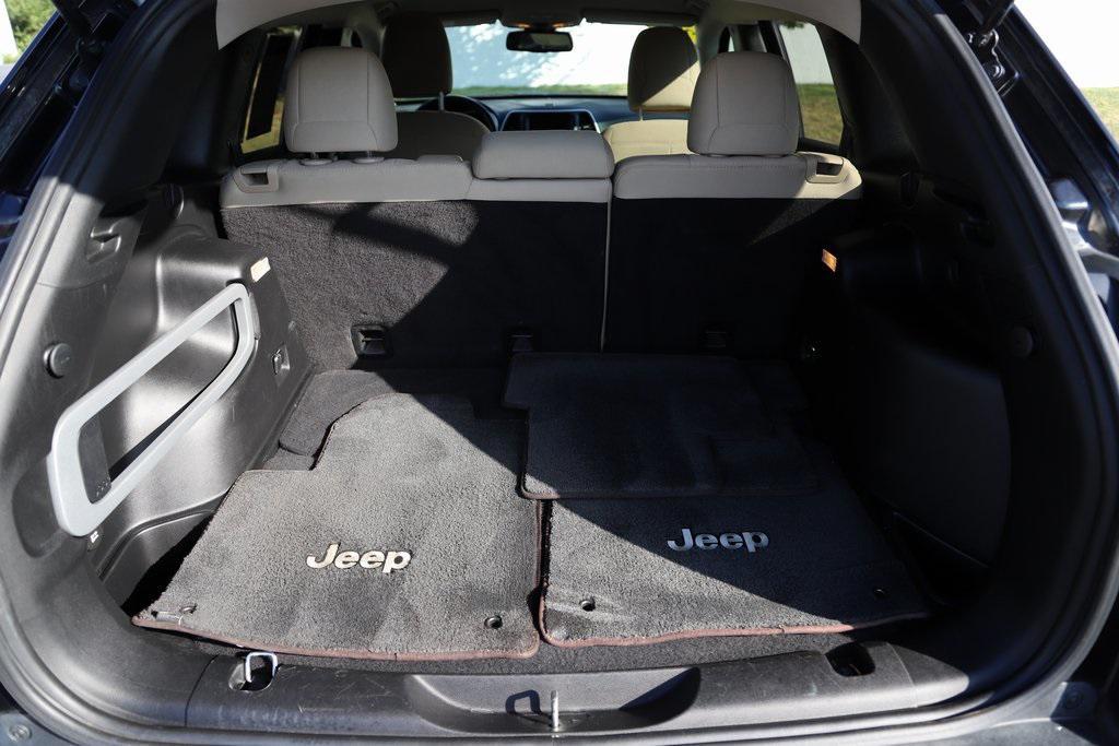 used 2016 Jeep Cherokee car, priced at $9,137