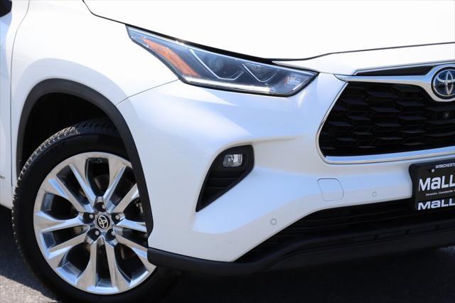 used 2021 Toyota Highlander Hybrid car, priced at $37,997