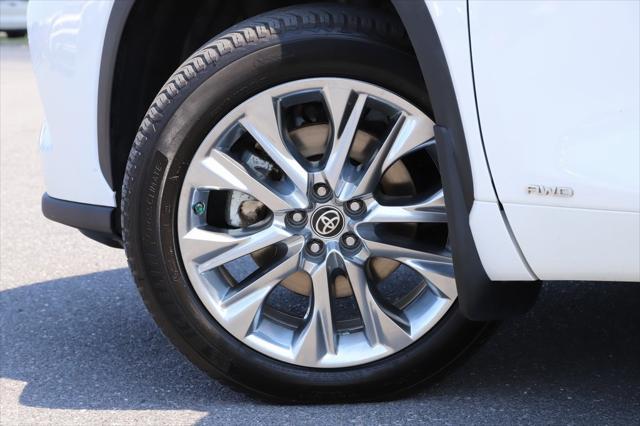 used 2021 Toyota Highlander Hybrid car, priced at $37,997