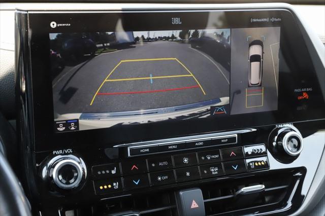 used 2021 Toyota Highlander Hybrid car, priced at $37,997