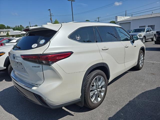 used 2021 Toyota Highlander Hybrid car, priced at $37,997