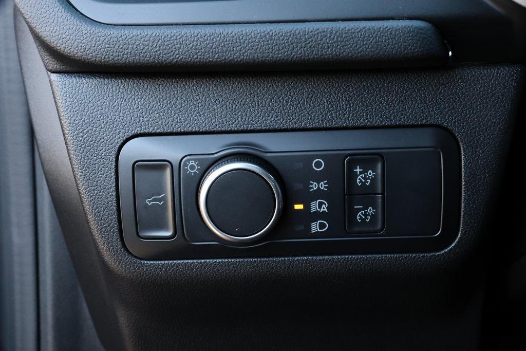 used 2022 Ford Escape car, priced at $21,397