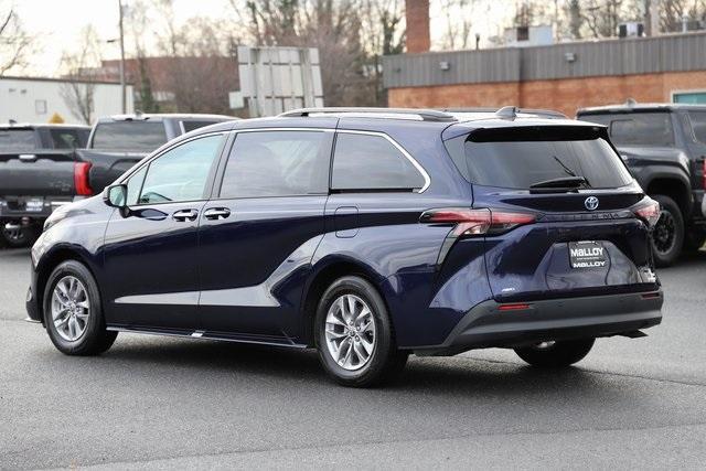 used 2022 Toyota Sienna car, priced at $43,917