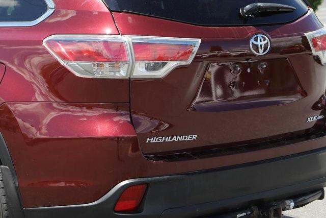 used 2014 Toyota Highlander car, priced at $13,747