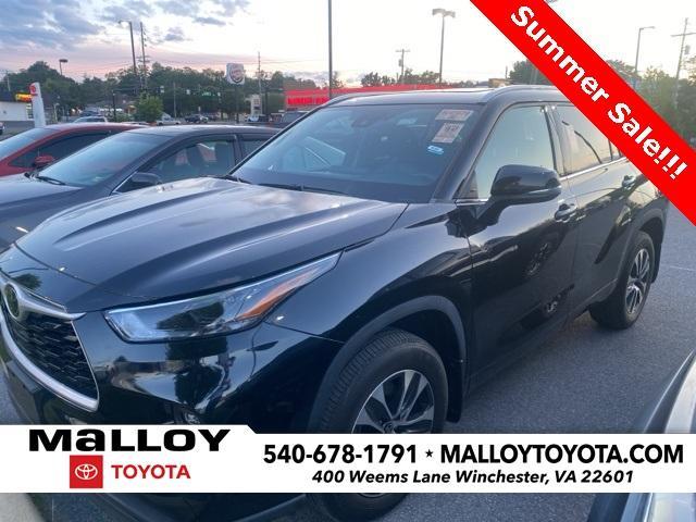used 2022 Toyota Highlander car, priced at $39,997