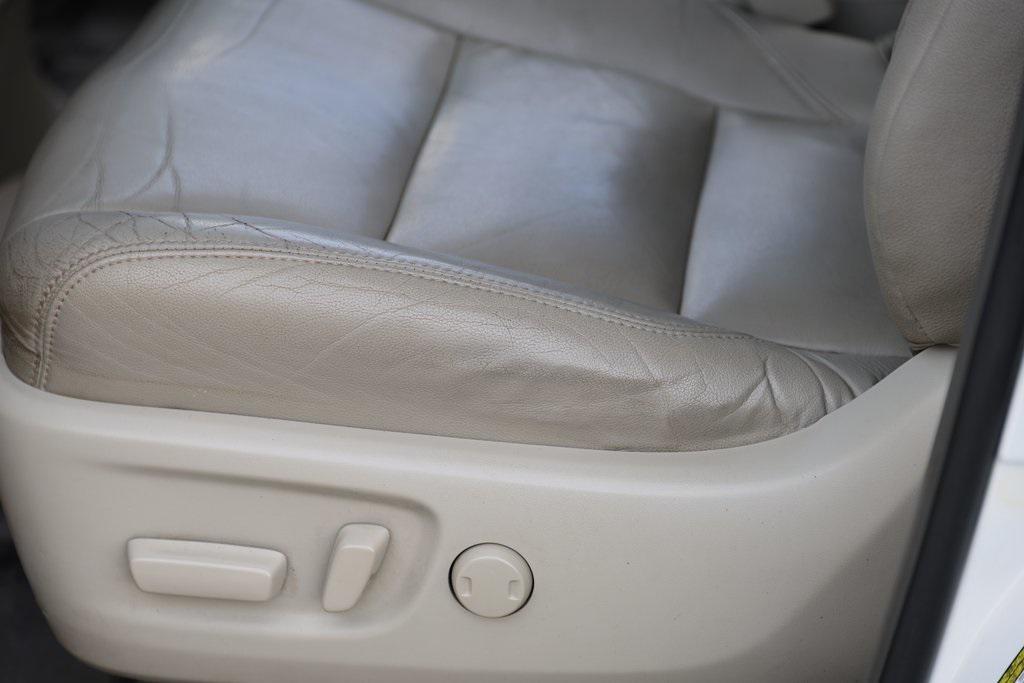 used 2016 Toyota Sienna car, priced at $13,297