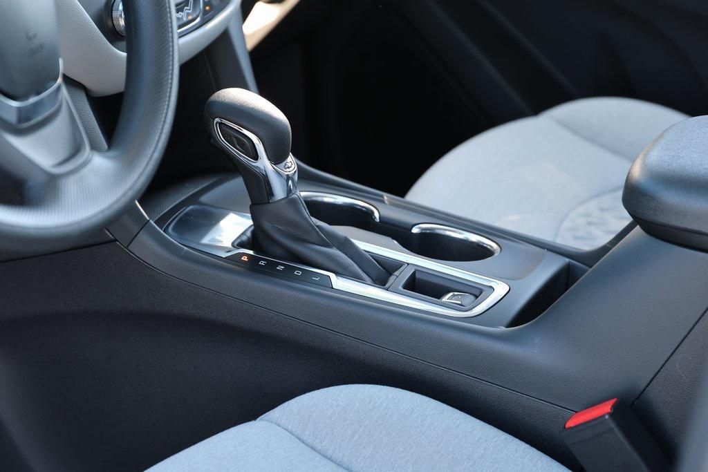 used 2024 Chevrolet Equinox car, priced at $21,387