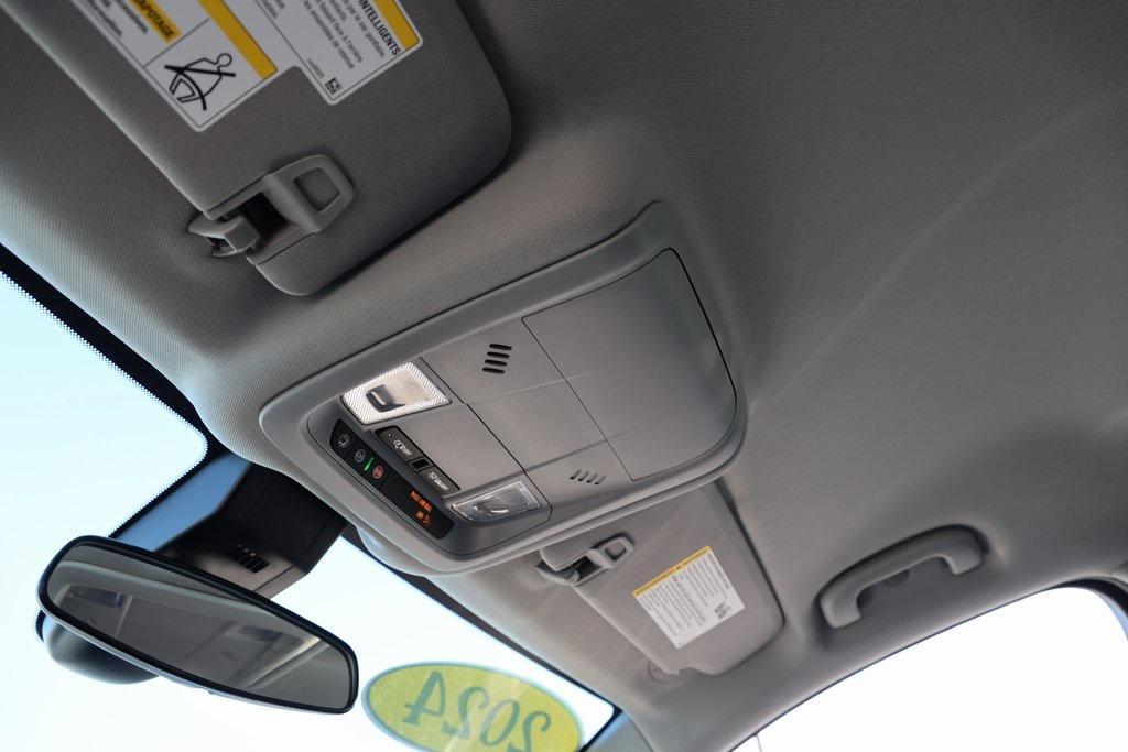 used 2024 Chevrolet Equinox car, priced at $21,387