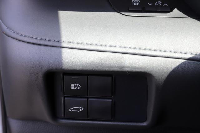 used 2021 Toyota Highlander car, priced at $36,497