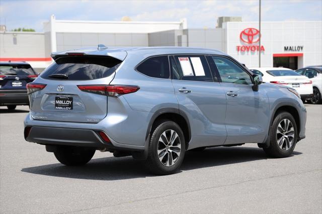 used 2021 Toyota Highlander car, priced at $36,497