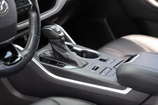 used 2021 Toyota Highlander car, priced at $36,497