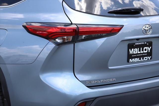 used 2021 Toyota Highlander car, priced at $36,497