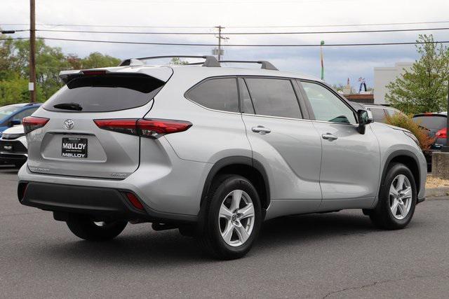 used 2021 Toyota Highlander car, priced at $30,297