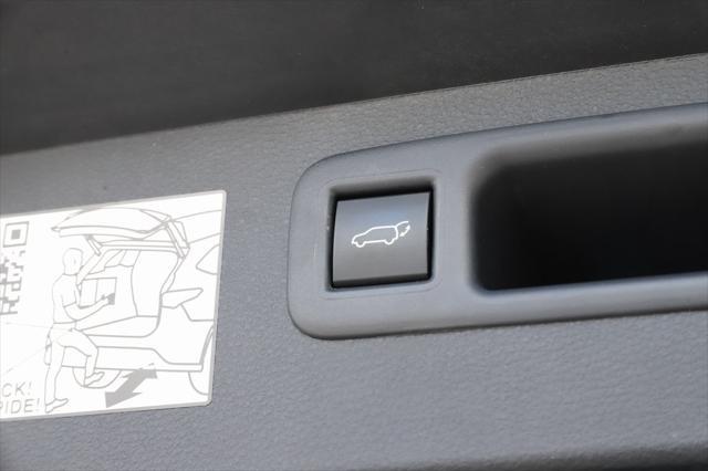 used 2024 Toyota Highlander car, priced at $43,887