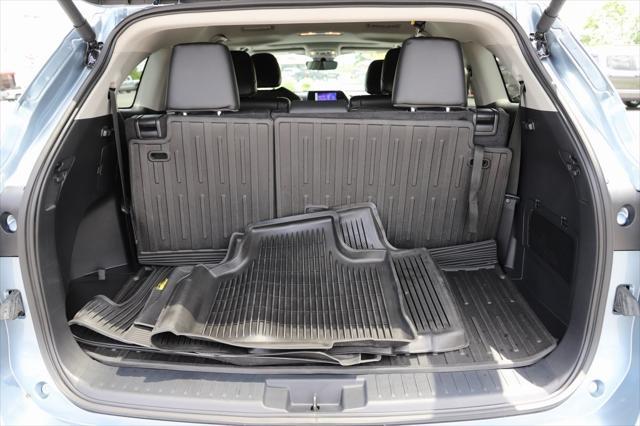 used 2024 Toyota Highlander car, priced at $43,887