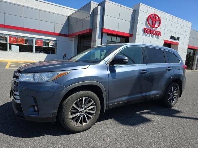 used 2019 Toyota Highlander car, priced at $28,747