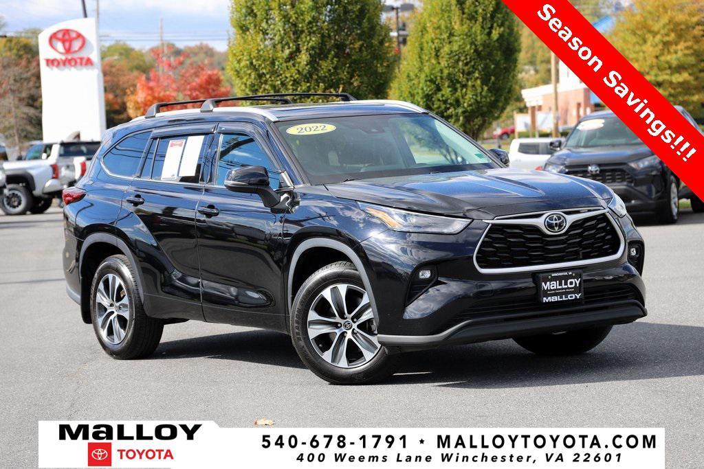 used 2022 Toyota Highlander car, priced at $27,597