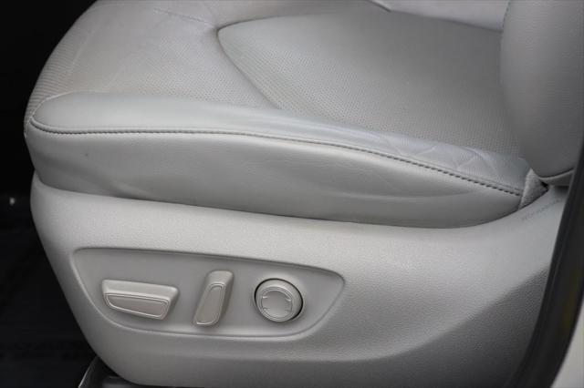 used 2024 Toyota Highlander car, priced at $46,797