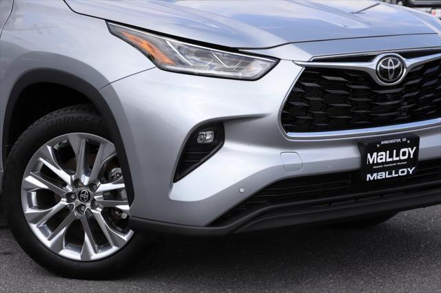 used 2024 Toyota Highlander car, priced at $46,797