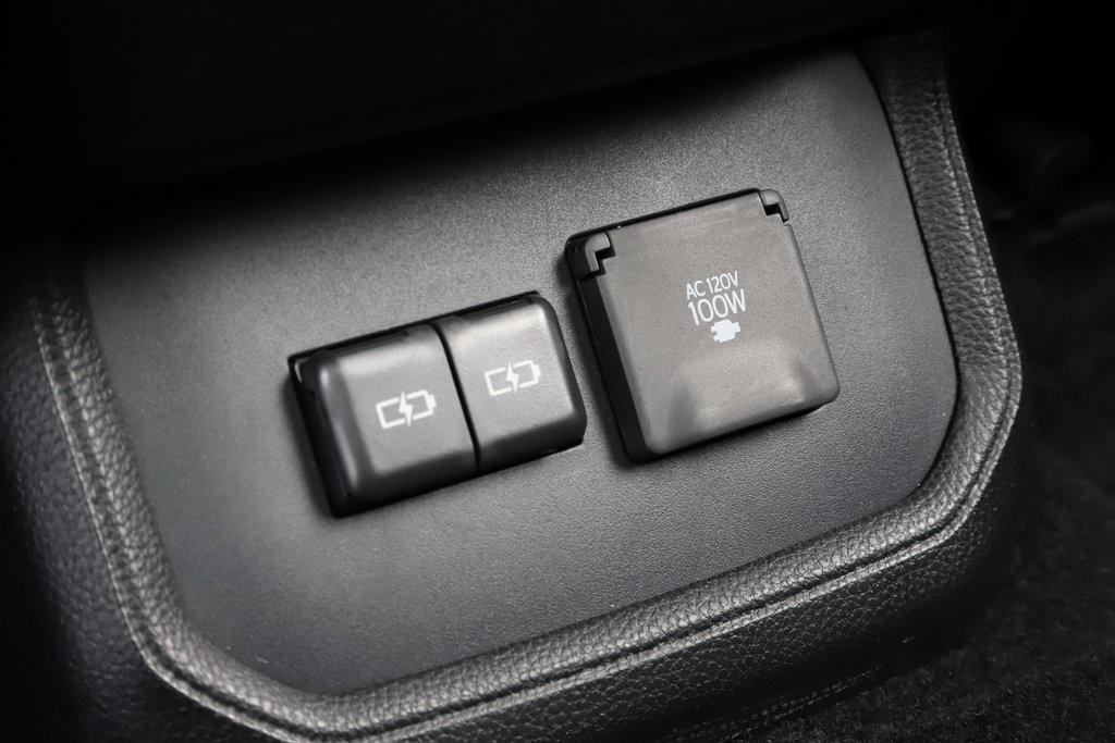 used 2024 Toyota Highlander car, priced at $51,497