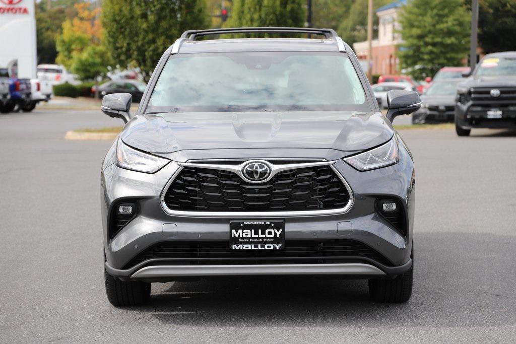used 2024 Toyota Highlander car, priced at $51,497