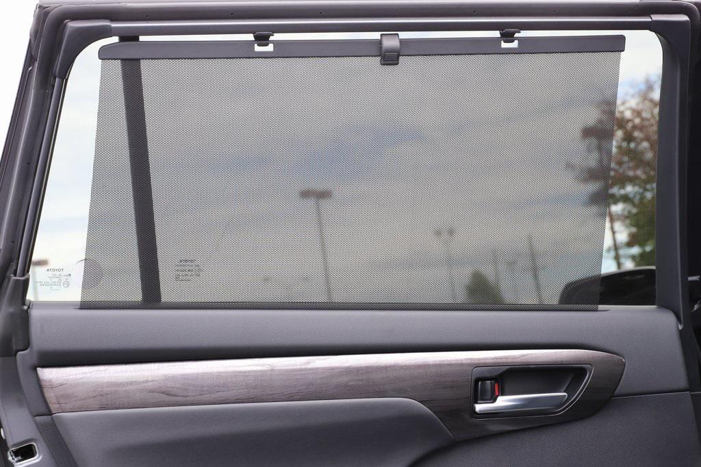 used 2024 Toyota Highlander car, priced at $51,497