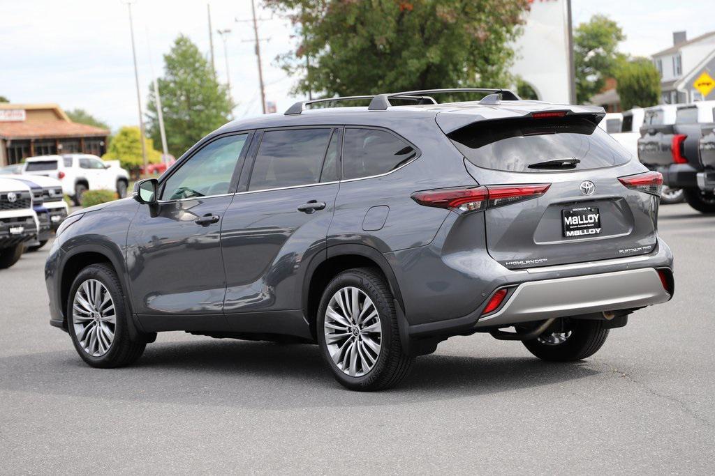 used 2024 Toyota Highlander car, priced at $51,497