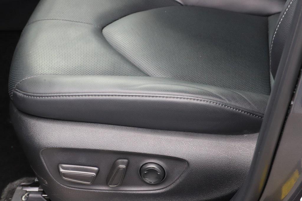 used 2024 Toyota Highlander car, priced at $51,497