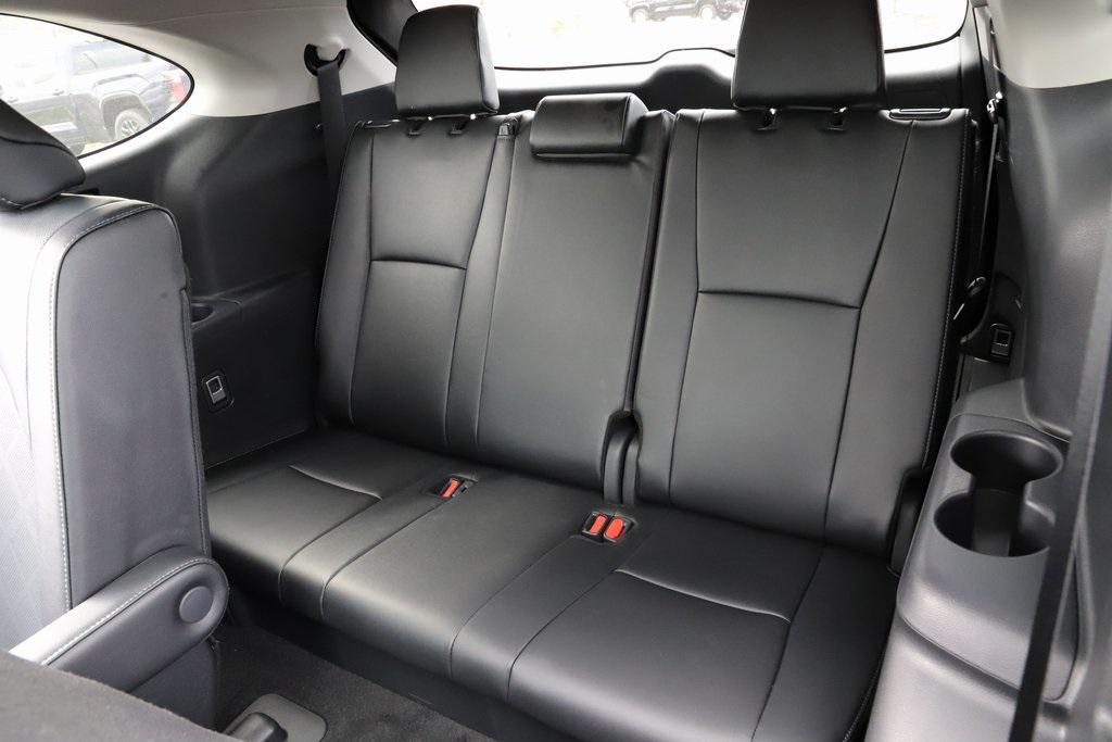 used 2024 Toyota Highlander car, priced at $51,497