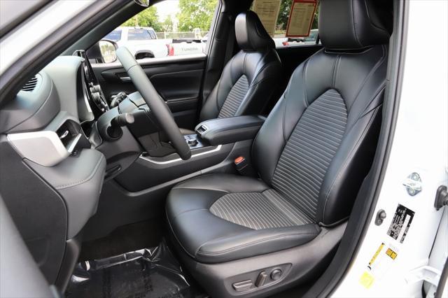 used 2023 Toyota Highlander car, priced at $43,787