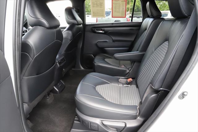 used 2023 Toyota Highlander car, priced at $43,787