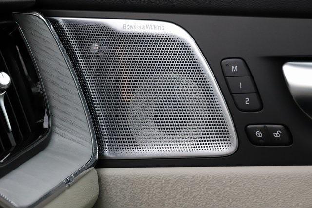 used 2024 Volvo XC60 Recharge Plug-In Hybrid car, priced at $56,497