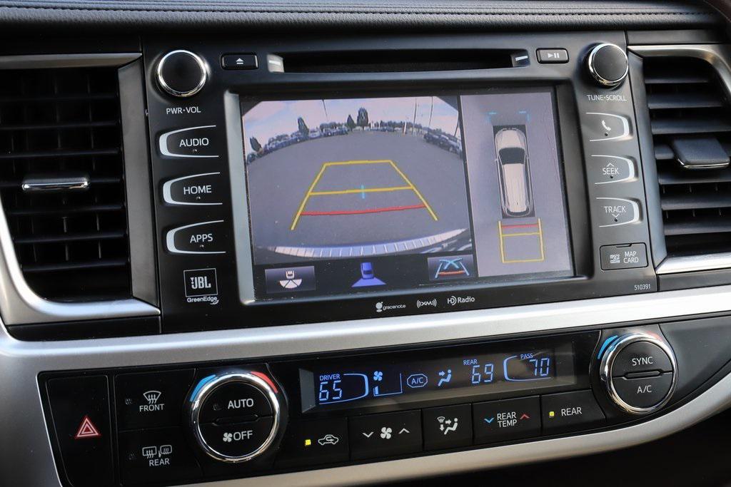 used 2019 Toyota Highlander car, priced at $28,597