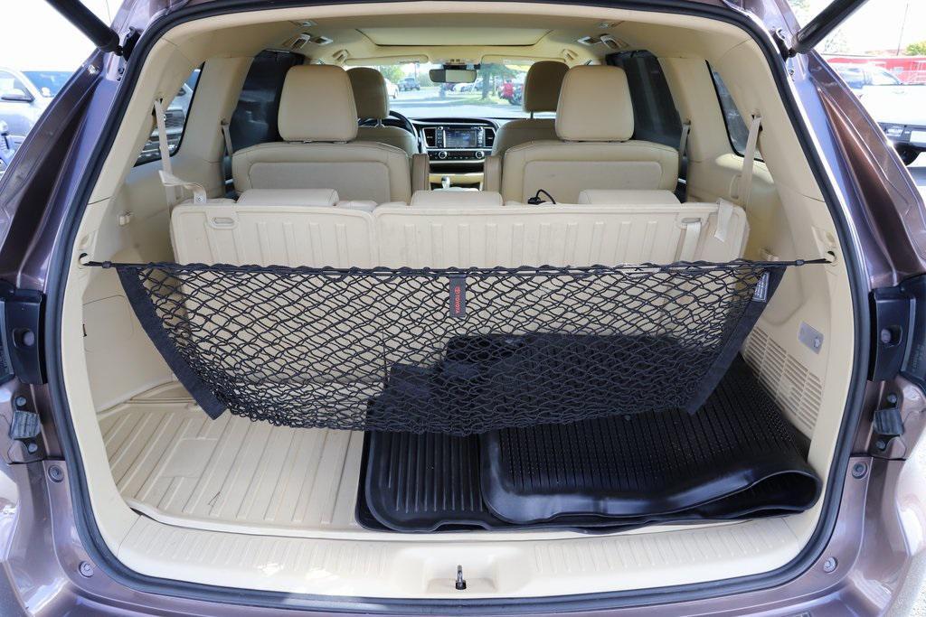 used 2019 Toyota Highlander car, priced at $28,597