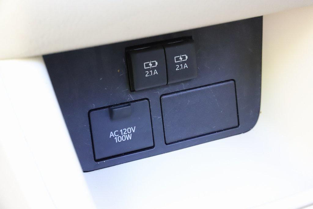 used 2019 Toyota Highlander car, priced at $28,597