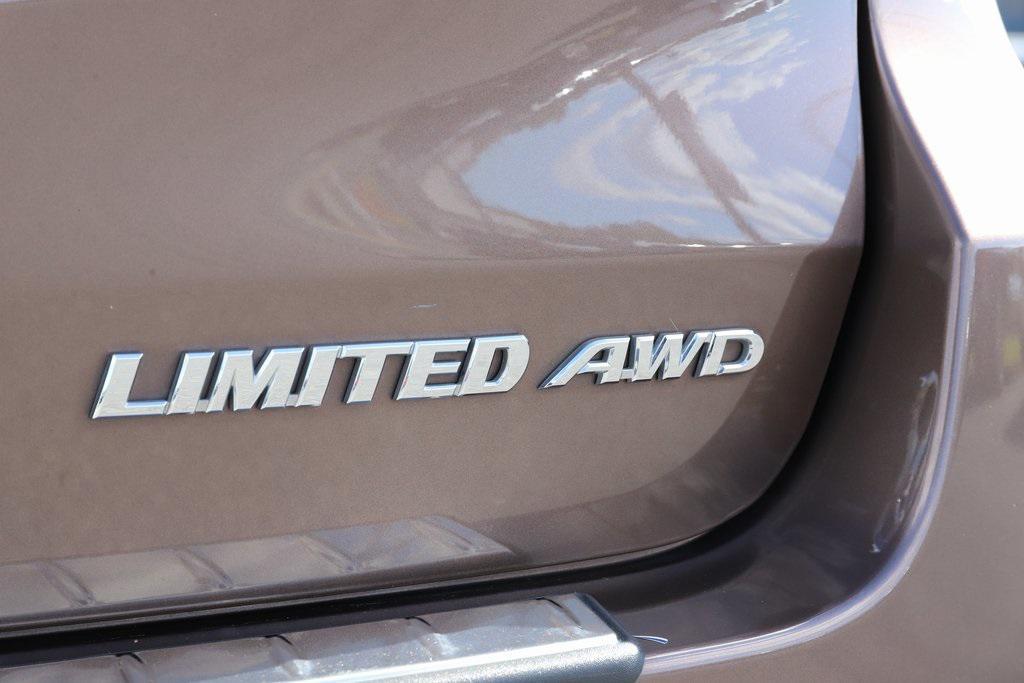 used 2019 Toyota Highlander car, priced at $28,597