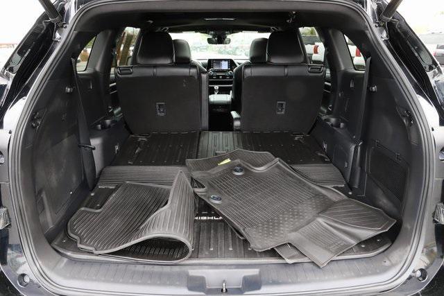 used 2021 Toyota Highlander car, priced at $43,997