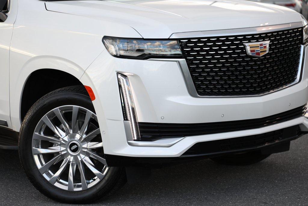 used 2024 Cadillac Escalade ESV car, priced at $83,397