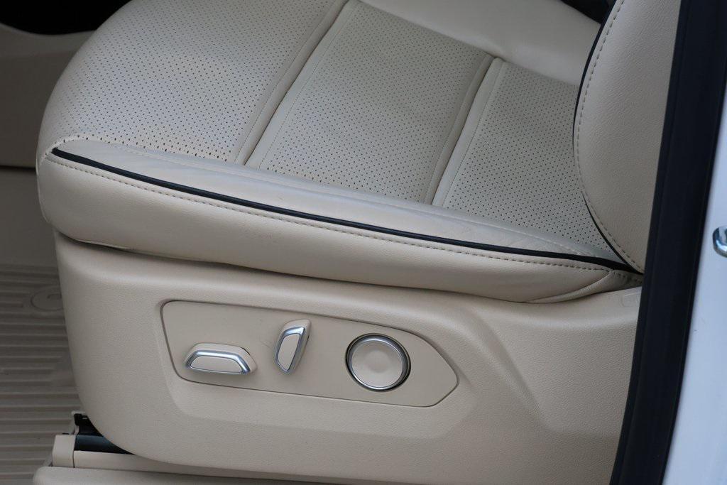 used 2024 Cadillac Escalade ESV car, priced at $83,397