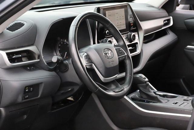 used 2023 Toyota Highlander car, priced at $41,187