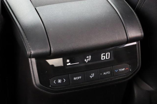 used 2023 Toyota Highlander car, priced at $41,997