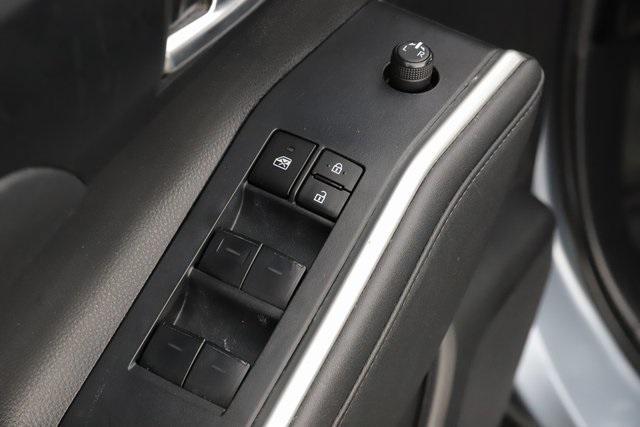 used 2023 Toyota Highlander car, priced at $41,997