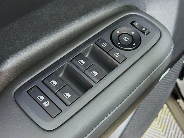 new 2025 Hyundai SANTA FE HEV car, priced at $52,135