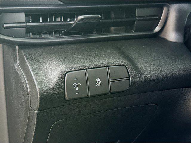new 2025 Hyundai Elantra car, priced at $24,242