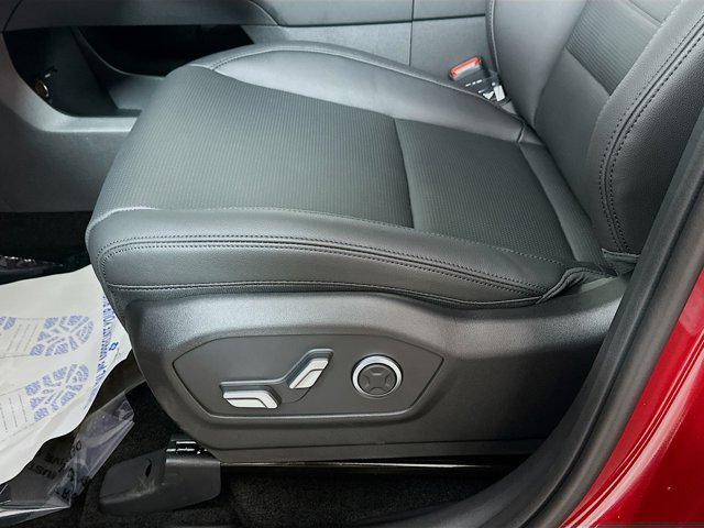 new 2025 Hyundai Santa Fe car, priced at $49,284