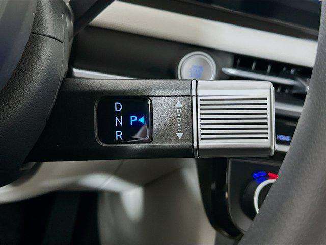 new 2026 Hyundai TUCSON Hybrid car, priced at $35,140