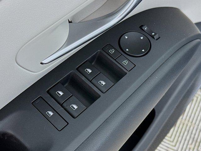 new 2026 Hyundai TUCSON Hybrid car, priced at $35,140