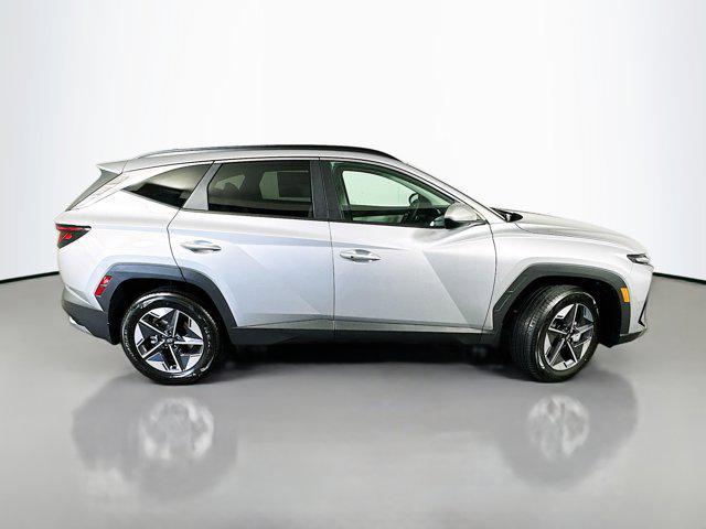 new 2026 Hyundai TUCSON Hybrid car, priced at $35,140