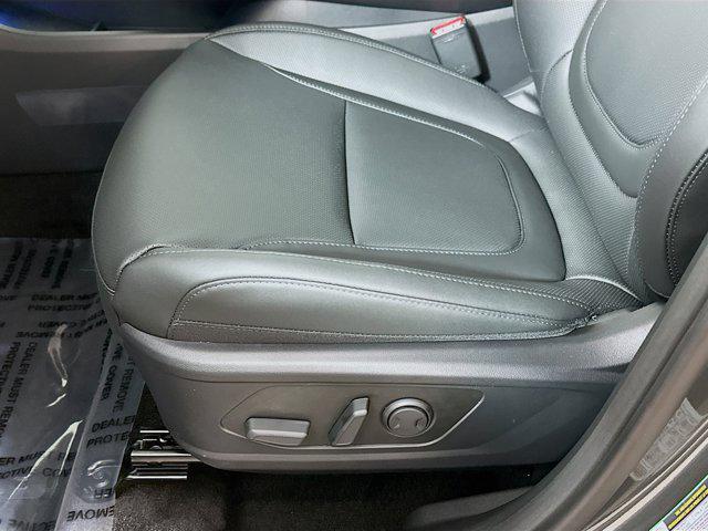new 2025 Hyundai TUCSON Hybrid car, priced at $37,950